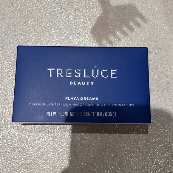Tresluce Beauty playa dreams duo compact highlighter. - Picture 2 of 5